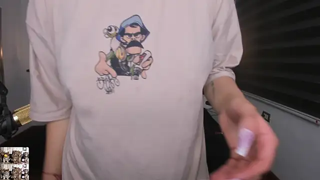 Snapshot of Mariana_Joness chatting on March 15, 2025, 9:19 am Mariana Joness online show from March 15, 2025, 9:19 am