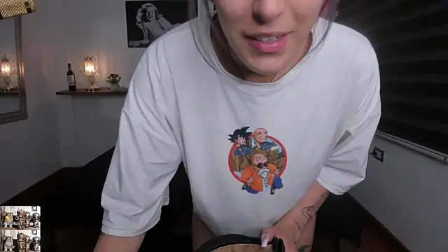 Snapshot of Mariana_Joness chatting on March 17, 2025, 2:52 am Mariana Joness online show from March 17, 2025, 2:52 am