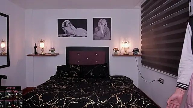 Snapshot of Mariana_Joness chatting on October 9, 2025, 1:58 am Mariana Joness online show from October 9, 2025, 1:58 am