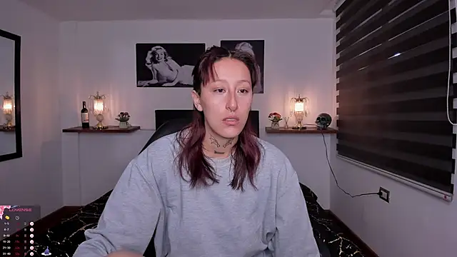 Snapshot of Mariana_Joness chatting on October 11, 2025, 2:11 am Mariana Joness online show from October 11, 2025, 2:11 am