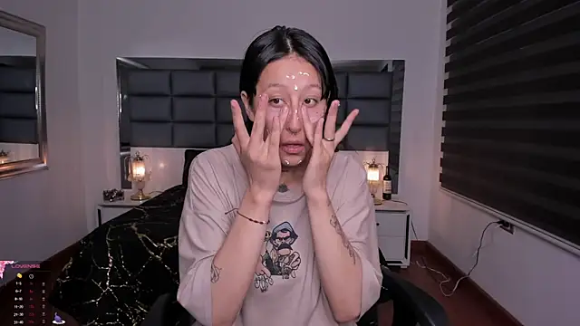 Snapshot of Mariana_Joness chatting on November 8, 2025, 2:01 am Mariana Joness online show from November 8, 2025, 2:01 am