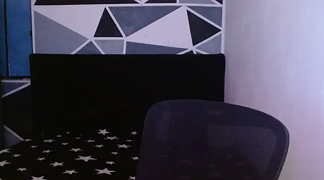 littlextreme online show from December 24, 2024, 4:11 am