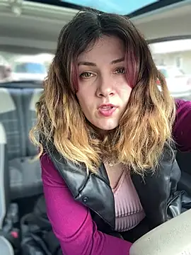 DaisyVibesss online show from February 27, 2025, 12:02 pm