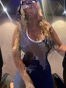 ValeriaHot69 online show from February 12, 2026, 11:44 pm