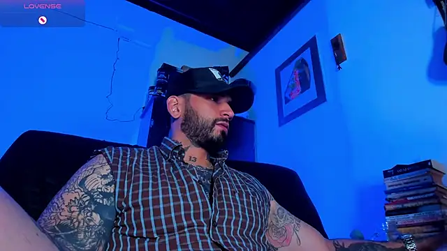 CamiloGray  online show from January 24, 2025, 6:46 pm