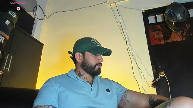 CamiloGray  online show from December 17, 2025, 2:45 pm