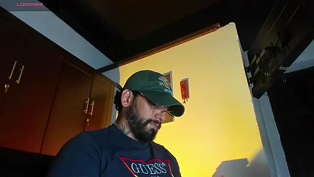 CamiloGray  online show from February 20, 2026, 3:23 pm