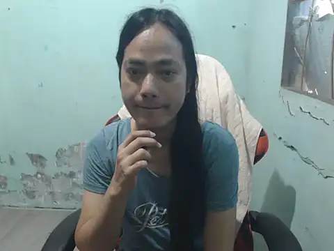 itsmacky4u online show from May 19, 2026, 3:35 am