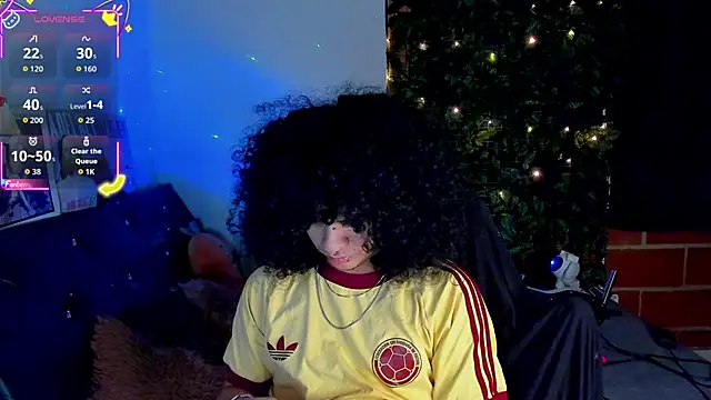 Snapshot of sweetvond_ chatting on November 27, 2025, 11:07 pm sweetvond online show from November 27, 2025, 11:07 pm