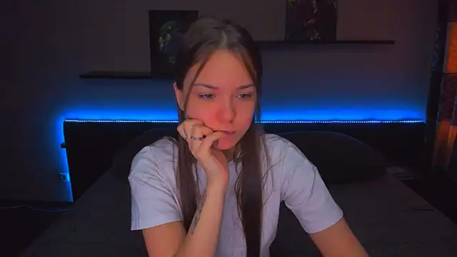 AlexaBarkley online show from March 18, 2026, 12:36 am