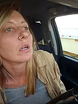 SheIsSomething online show from December 15, 2025, 12:15 am