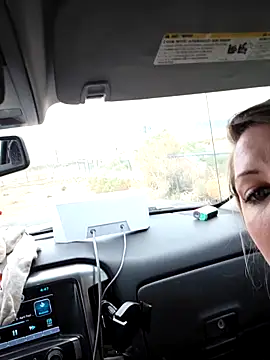 SheIsSomething online show from April 10, 2026, 11:53 pm