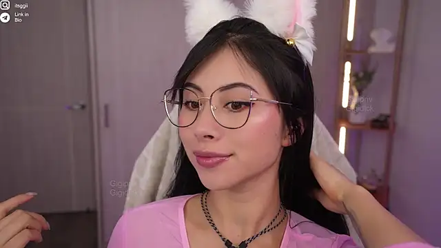 Snapshot of Gigi_ohlala chatting on October 3, 2025, 8:28 pm Gigi ohlala online show from October 3, 2025, 8:28 pm