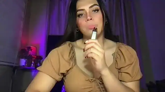 Snapshot of _MissKhimberlyXxx_ chatting on December 31, 2024, 6:48 am  MissKhimberlyXxx  online show from December 31, 2024, 6:48 am