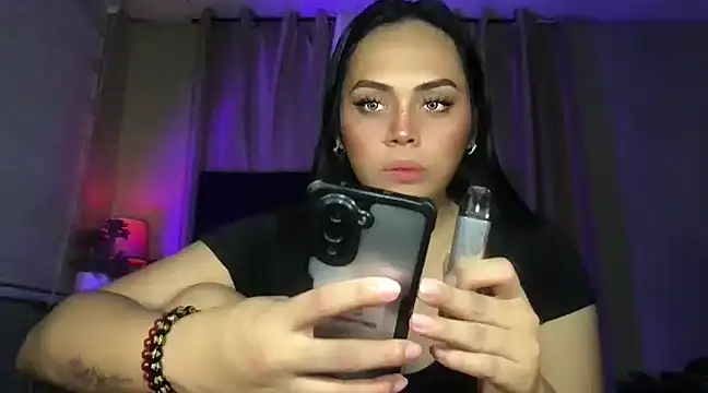 Snapshot of _MissKhimberlyXxx_ chatting on January 6, 2025, 8:14 am  MissKhimberlyXxx  online show from January 6, 2025, 8:14 am