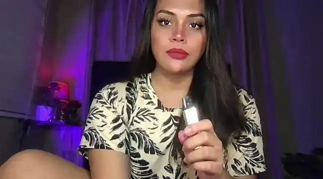 Snapshot of _MissKhimberlyXxx_ chatting on January 8, 2025, 8:39 pm  MissKhimberlyXxx  online show from January 8, 2025, 8:39 pm