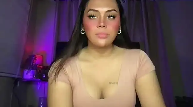 Snapshot of _MissKhimberlyXxx_ chatting on January 11, 2025, 1:32 pm  MissKhimberlyXxx  online show from January 11, 2025, 1:32 pm