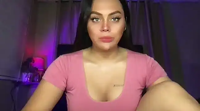 Snapshot of _MissKhimberlyXxx_ chatting on January 17, 2025, 6:12 pm  MissKhimberlyXxx  online show from January 17, 2025, 6:12 pm