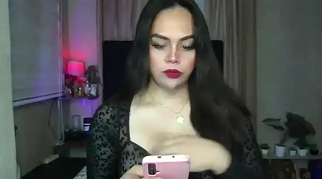 Snapshot of _MissKhimberlyXxx_ chatting on January 24, 2025, 12:20 pm  MissKhimberlyXxx  online show from January 24, 2025, 12:20 pm