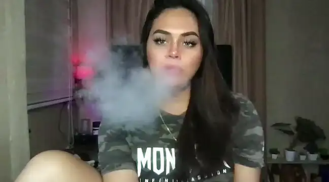 Snapshot of _MissKhimberlyXxx_ chatting on January 24, 2025, 4:06 pm  MissKhimberlyXxx  online show from January 24, 2025, 4:06 pm