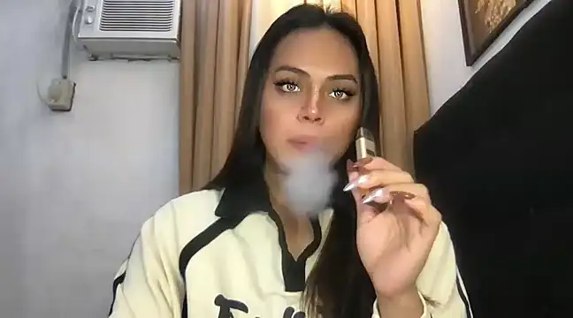 Snapshot of _MissKhimberlyXxx_ chatting on February 12, 2025, 7:24 pm  MissKhimberlyXxx  online show from February 12, 2025, 7:24 pm