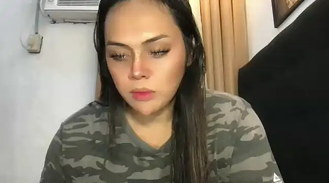 Snapshot of _MissKhimberlyXxx_ chatting on February 23, 2025, 10:28 am  MissKhimberlyXxx  online show from February 23, 2025, 10:28 am