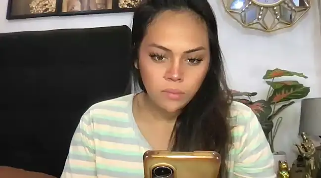 Snapshot of _MissKhimberlyXxx_ chatting on March 17, 2025, 10:06 pm  MissKhimberlyXxx  online show from March 17, 2025, 10:06 pm