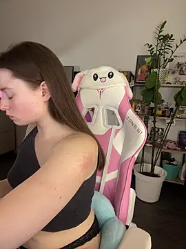 sweetest pie online show from April 2, 2026, 6:38 pm