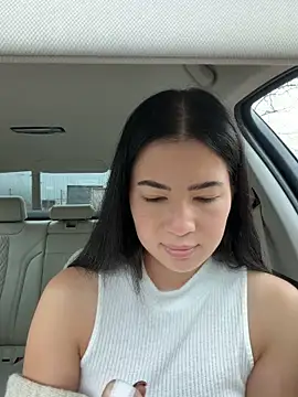 clairewntr online show from February 6, 2026, 12:52 pm