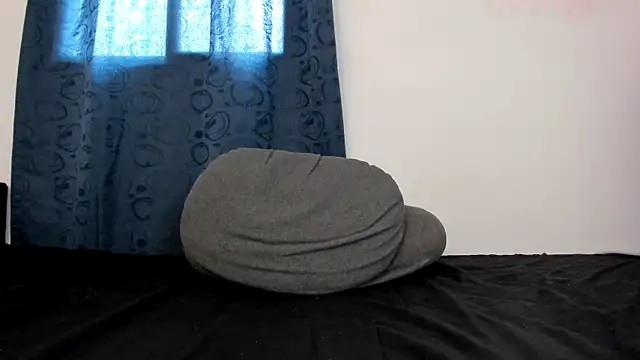 Snapshot of carmesix chatting on March 7, 2025, 9:27 pm carmesix online show from March 7, 2025, 9:27 pm