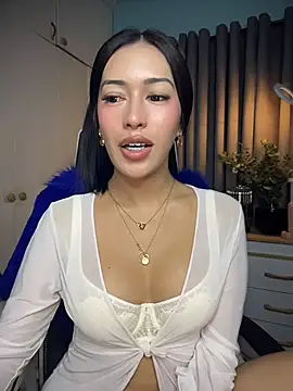 Jasmine Elcock online show from May 5, 2026, 12:18 am