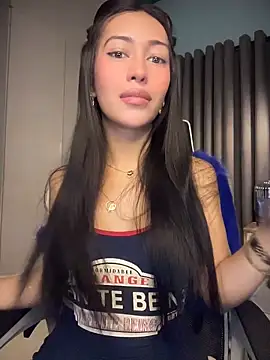 Jasmine Elcock online show from May 13, 2026, 7:00 pm