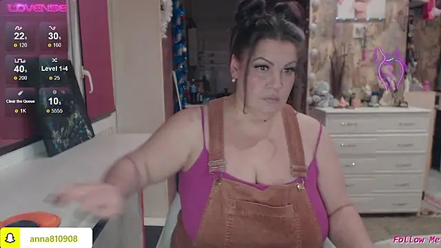 femme fatale1 online show from January 7, 2026, 4:31 pm