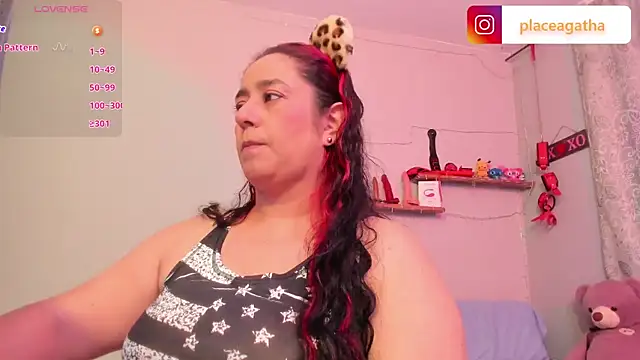 Snapshot of agathaxxx-69 chatting on February 2, 2025, 6:53 pm agathaxxx-69 online show from February 2, 2025, 6:53 pm
