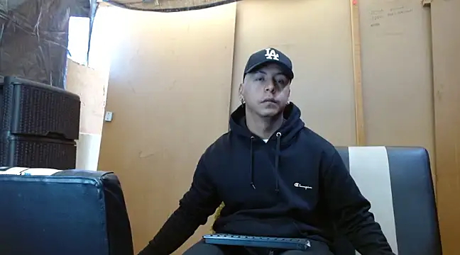 Black hot266 online show from December 21, 2024, 1:42 pm