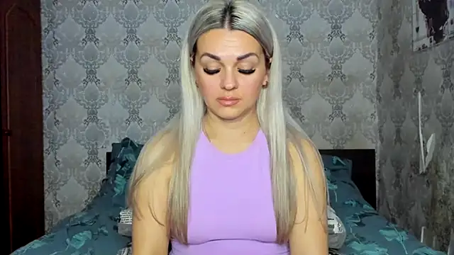 NicoletMoore online show from January 13, 2025, 11:27 pm