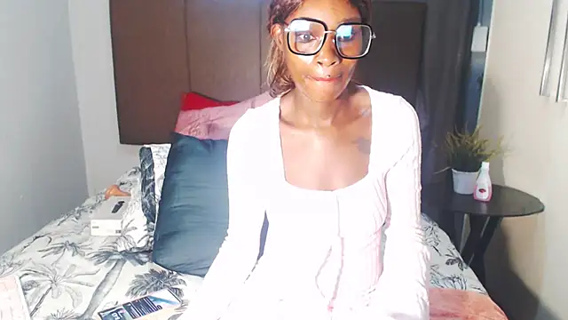 HoneyDropsX online show from February 19, 2025, 6:44 am