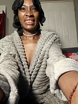 HoneyDropsX online show from June 4, 2026, 4:29 am