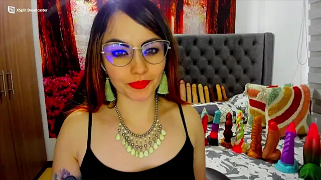 Snapshot of sofia23dirty chatting on January 14, 2025, 4:08 pm sofia23dirty online show from January 14, 2025, 4:08 pm