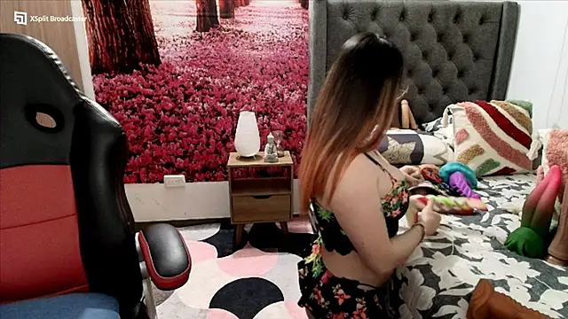 Snapshot of sofia23dirty chatting on February 26, 2025, 8:44 pm sofia23dirty online show from February 26, 2025, 8:44 pm