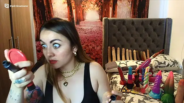 Snapshot of sofia23dirty chatting on October 8, 2025, 6:38 pm sofia23dirty online show from October 8, 2025, 6:38 pm