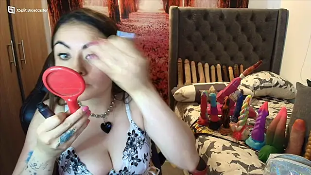 Snapshot of sofia23dirty chatting on October 17, 2025, 8:11 pm sofia23dirty online show from October 17, 2025, 8:11 pm