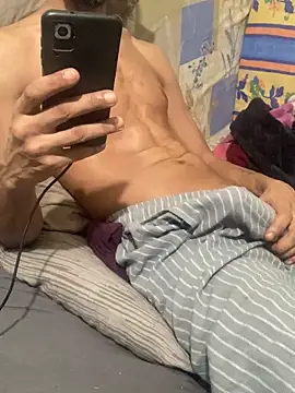 Snapshot of Kize69 chatting on February 6, 2025, 6:13 pm Kize69 online show from February 6, 2025, 6:13 pm