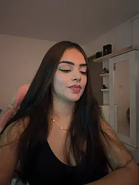 anniehart online show from May 2, 2026, 2:05 am