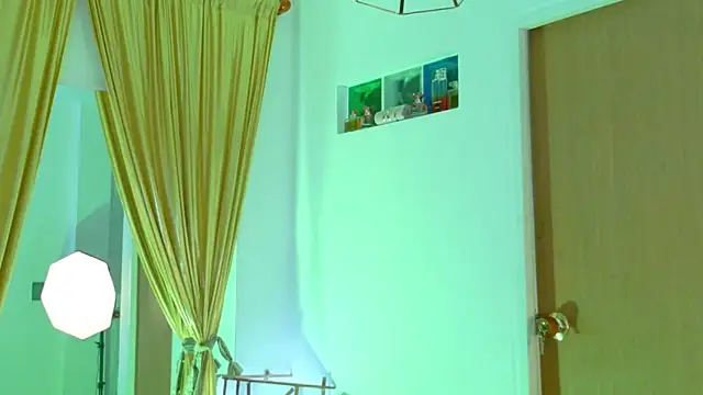 magali 19 online show from March 14, 2026, 8:03 pm