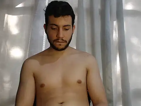 Snapshot of Armando_2002 chatting on December 14, 2024, 7:46 pm Armando 2002 online show from December 14, 2024, 7:46 pm