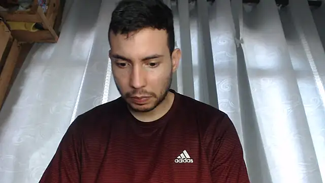 Snapshot of Armando_2002 chatting on February 25, 2025, 6:53 pm Armando 2002 online show from February 25, 2025, 6:53 pm