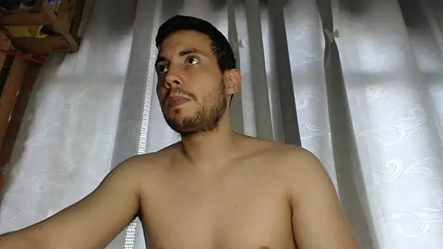 Snapshot of Armando_2002 chatting on March 10, 2025, 6:01 pm Armando 2002 online show from March 10, 2025, 6:01 pm