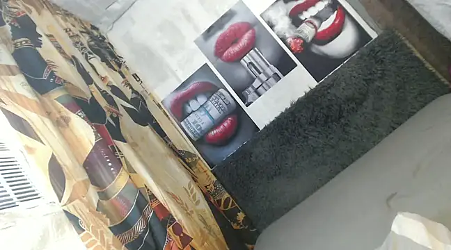 Snapshot of barbie_ivana chatting on February 13, 2025, 1:40 am barbie ivana online show from February 13, 2025, 1:40 am