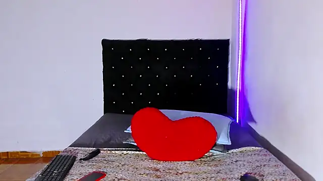 valen colombian69 online show from February 27, 2026, 6:13 am